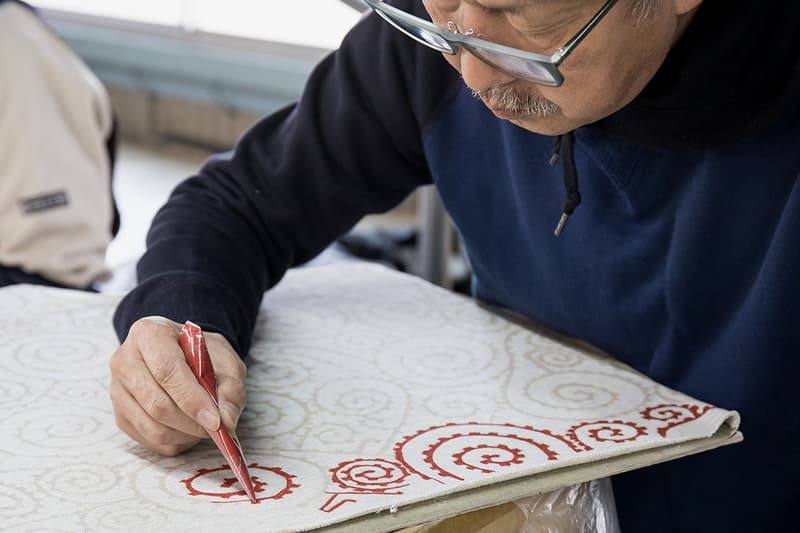 visvim Hand Sketch Dissertation spring summer 2018 march jumbo hoodie artisan detail Tegaki Yuzen hand made drawn dye