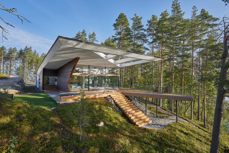 Finnish Architect Seppo Mäntylä Reworked the Traditional Log Home
