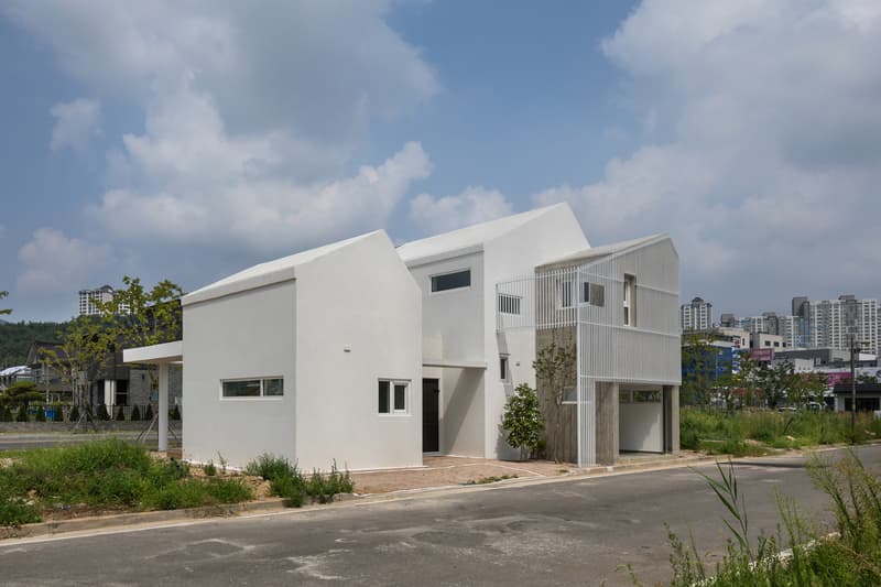 Architects Group RAUM Yangsan Eorinjip South Korea Homes Houses Interior Exterior Modern White Design Wooden Decking Compartments Architecture Inspiration