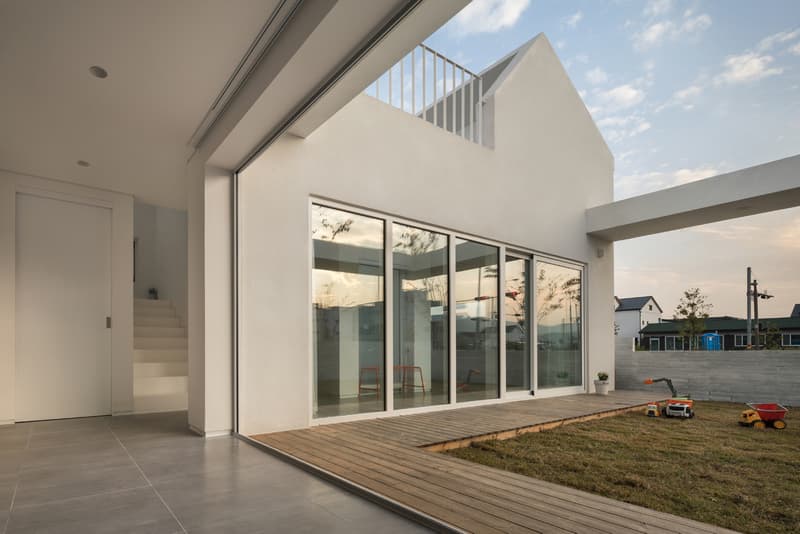 Architects Group RAUM Yangsan Eorinjip South Korea Homes Houses Interior Exterior Modern White Design Wooden Decking Compartments Architecture Inspiration