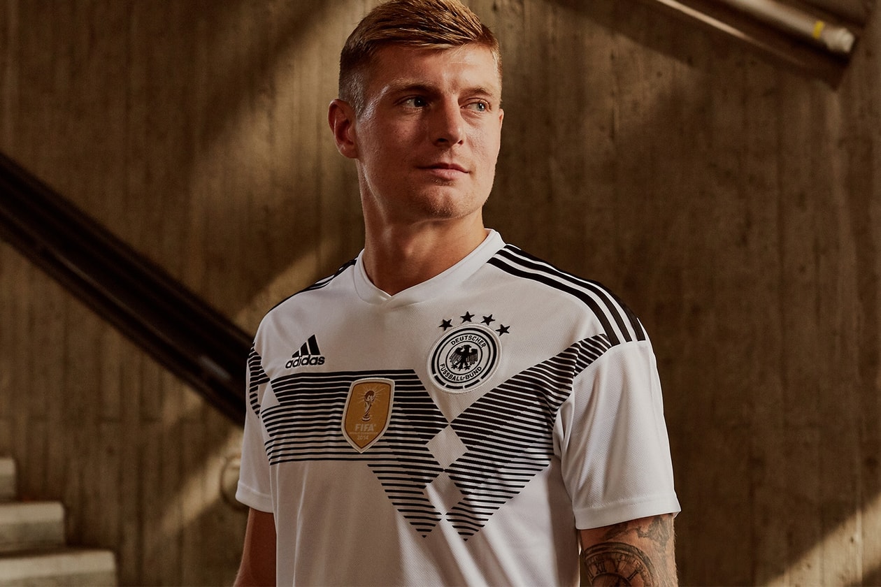 FIFA World Cup 2018 Football Soccer Kits Jersey Best All Every Round-Up Nike adidas PUMA Uhlsport Erreà Hummel Nigeria Germany France Korea Iceland Serbia Belgium Senegal Croatia Japan