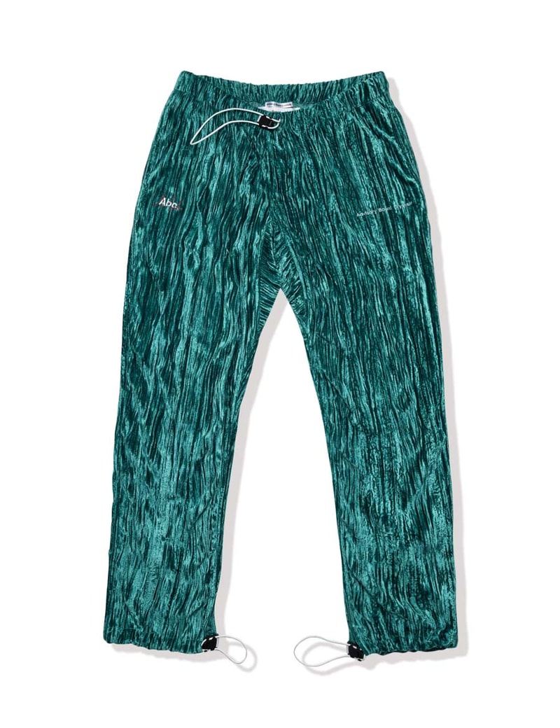Advisory Board Crystals Study in Camouflage II Complete Look patron of the new capsule collection collaboration april 30 2018 drop release debut close info exclusive
