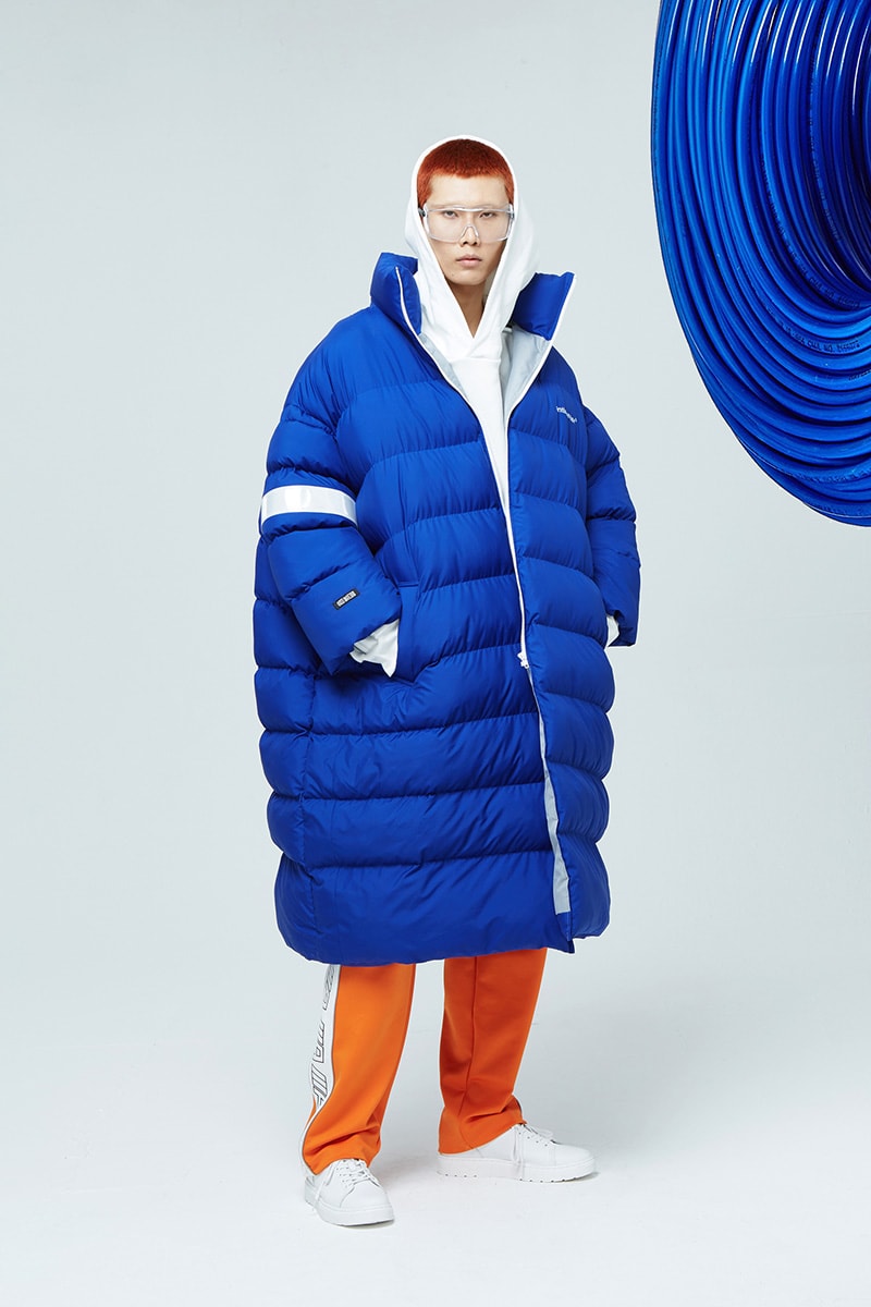 ANTIMATTER Fall Winter 2018 Lookbook collection release date info drop korea puffer jacket fleece oversized track suit