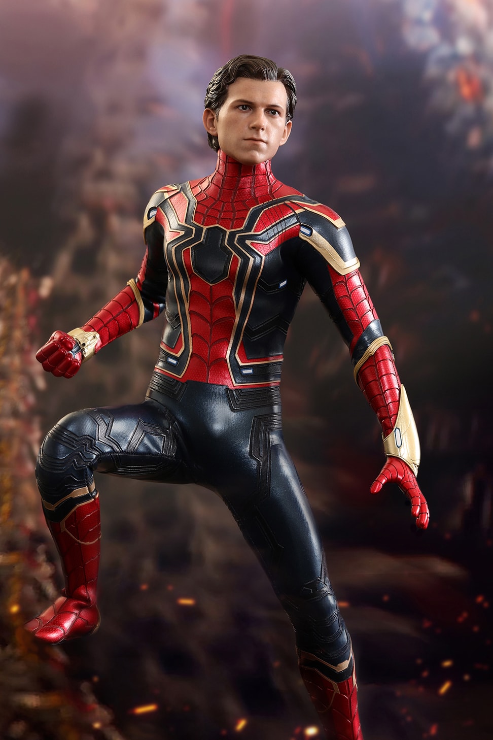 Avengers Infinity War Hot Toys Iron Spider Man Collectible Figure Tony Stark Tom Holland Marvel Action Comic