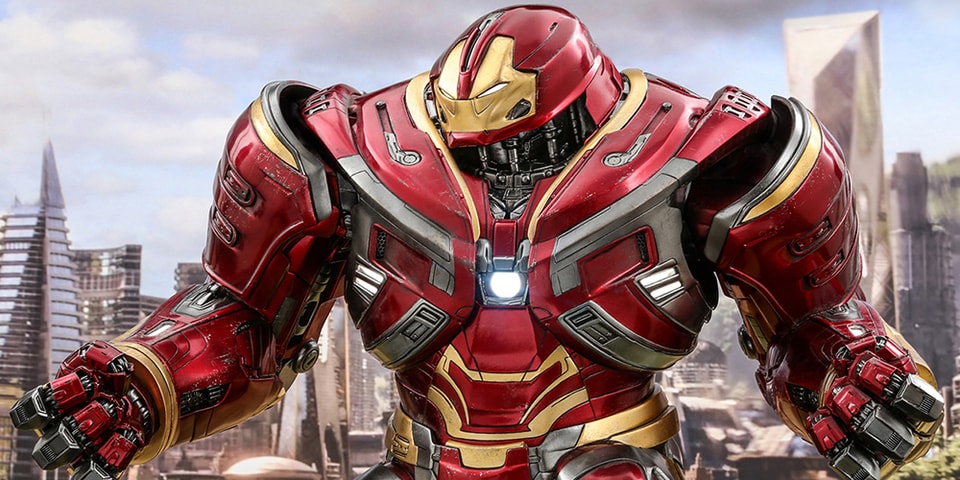 Avengers: Infinity War - Hulk wears the Hulkbuster armour