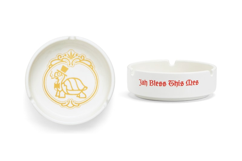Avi Gold Better Gift Dover Street Market Ginza Japan Parka T-shirt Cap Hat Glass Apron Tote Ashtray Socks Towel Necklace Candle Rugs