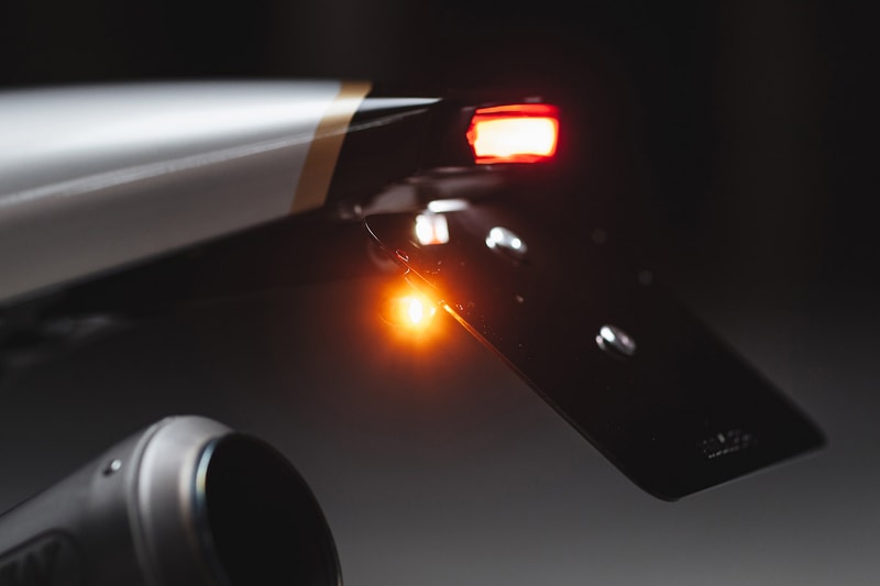 BMW R Nine T Falcon Redesigned Classic Look Aluminium Bodywork Arrow Titanium Exhaust System Motogadget Motoscope Pro Kellermann Atto Signals LED Truck Light ABM Clip-Ons Rizoma Grips