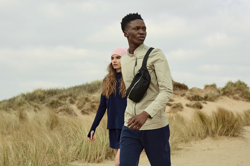 FALKE Spring/Summer 2018 Ergonomic Sport System Collection Beach Sea