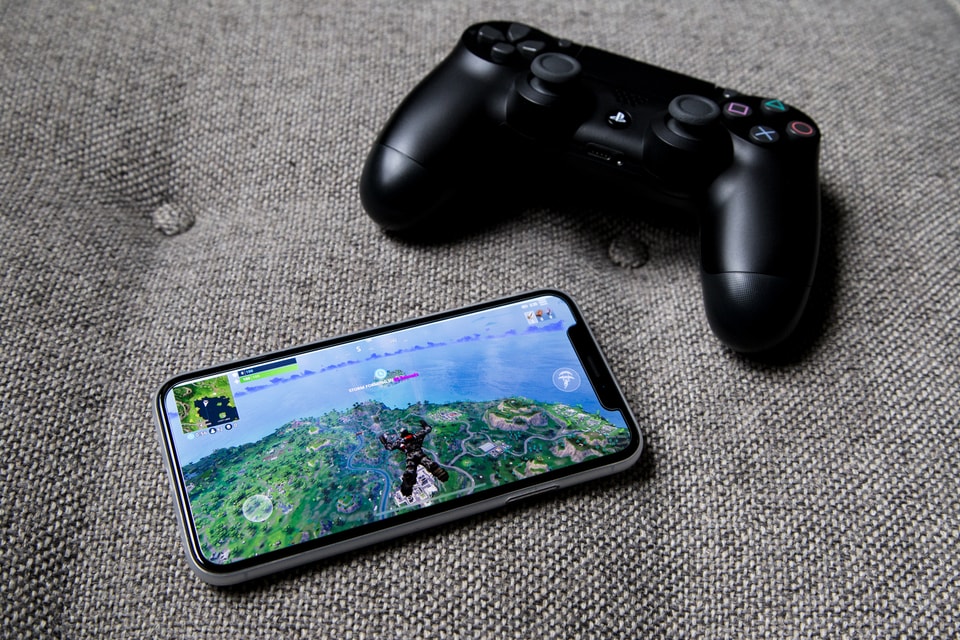 Fortnite Mobile download - Epic Games sends out Friend Invites on iOS, Gaming, Entertainment