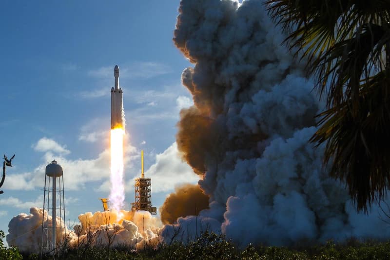 Four Photographers SpaceX Falcon Heavy 9  Rocket Launches Elon Musk CNBC