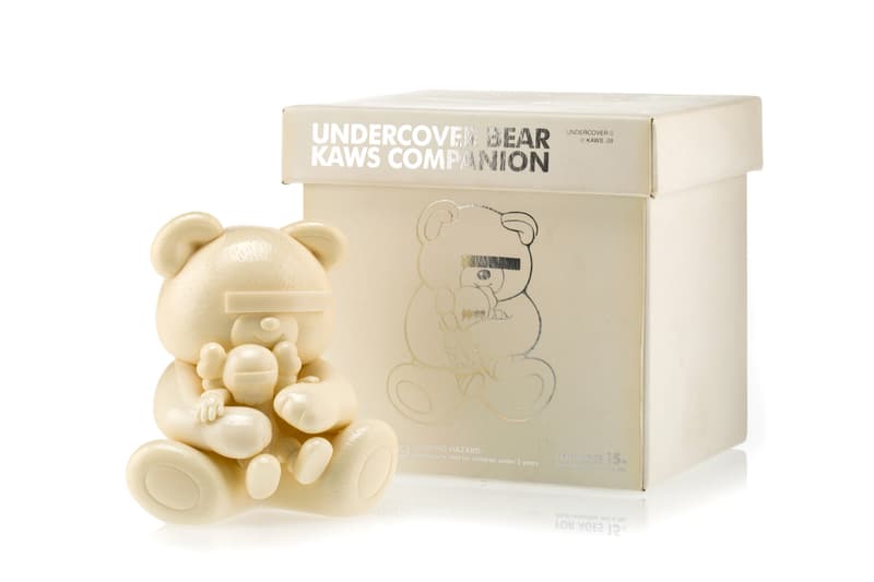 Heritage Auctions April Collectible Toys Auction KAWS TOYS Bearbricks Medicom Be@rbricks Kidrobot Supreme New York Los Angeles BAPE Lucas Films Orignalfake