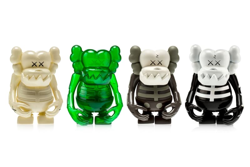 Heritage Auctions April Collectible Toys Auction KAWS TOYS Bearbricks Medicom Be@rbricks Kidrobot Supreme New York Los Angeles BAPE Lucas Films Orignalfake