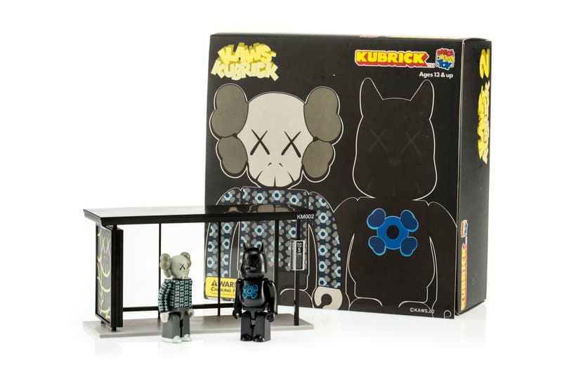 Heritage Auctions April Collectible Toys Auction KAWS TOYS Bearbricks Medicom Be@rbricks Kidrobot Supreme New York Los Angeles BAPE Lucas Films Orignalfake