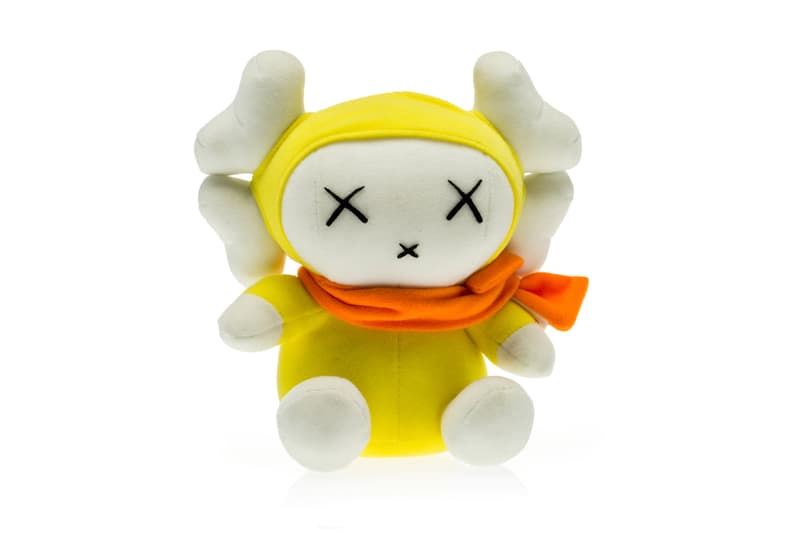 Heritage Auctions April Collectible Toys Auction KAWS TOYS Bearbricks Medicom Be@rbricks Kidrobot Supreme New York Los Angeles BAPE Lucas Films Orignalfake