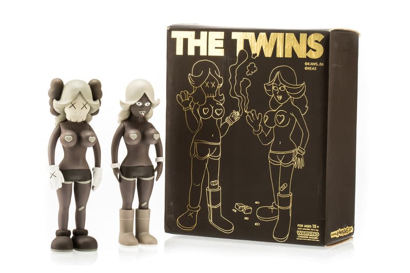 Heritage Auctions April Collectible Toys Auction KAWS TOYS Bearbricks Medicom Be@rbricks Kidrobot Supreme New York Los Angeles BAPE Lucas Films Orignalfake