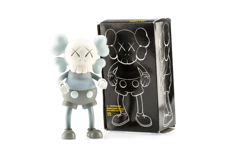 Heritage Auctions April Collectible Toys Auction KAWS TOYS Bearbricks Medicom Be@rbricks Kidrobot Supreme New York Los Angeles BAPE Lucas Films Orignalfake