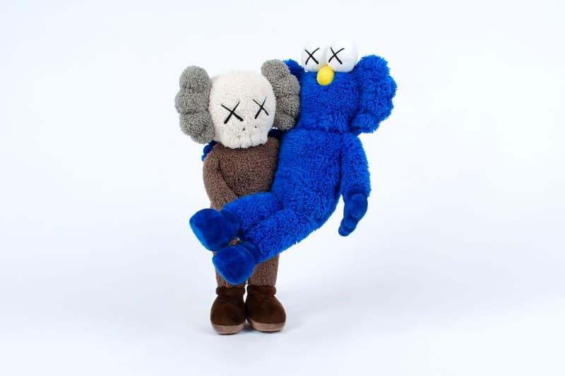 KAWS SEEING/WATCHING BFF Companion Changsha International Finance Square IFS China Bronze Art Sculpture Installation Pre-Sale Release Plush Key Chain T-shirt Glass Tote Bag