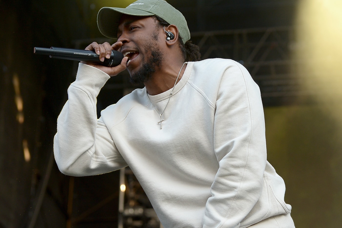 Kendrick Lamar DAMN Sales Billboard Charts Debut Week 2017