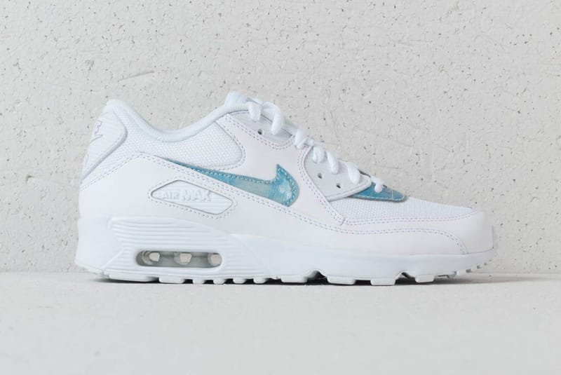 Nike's Air Max 90 Gets a Clean "Royal Tint" Colorway