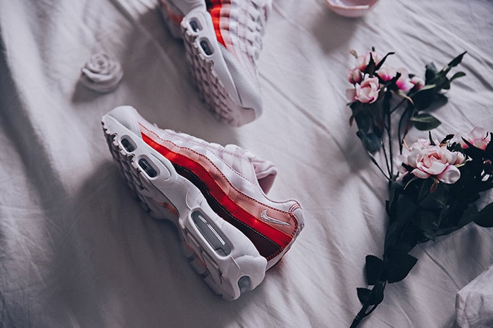 Nike Air Max 95 Vintage Coral footwear 2018 nike sportswear release date info drop sneakers shoes