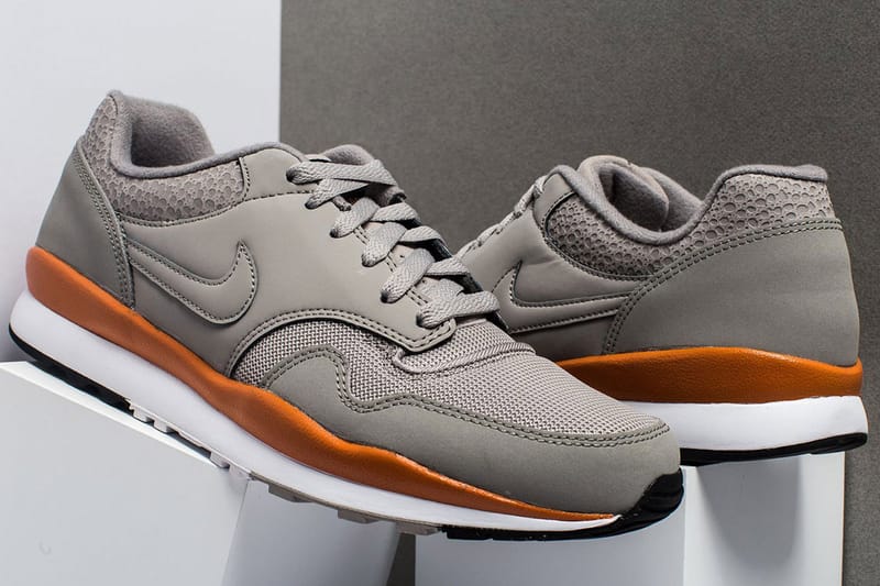 Nike Wraps the Air Safari in a "Cobblestone" Colorway