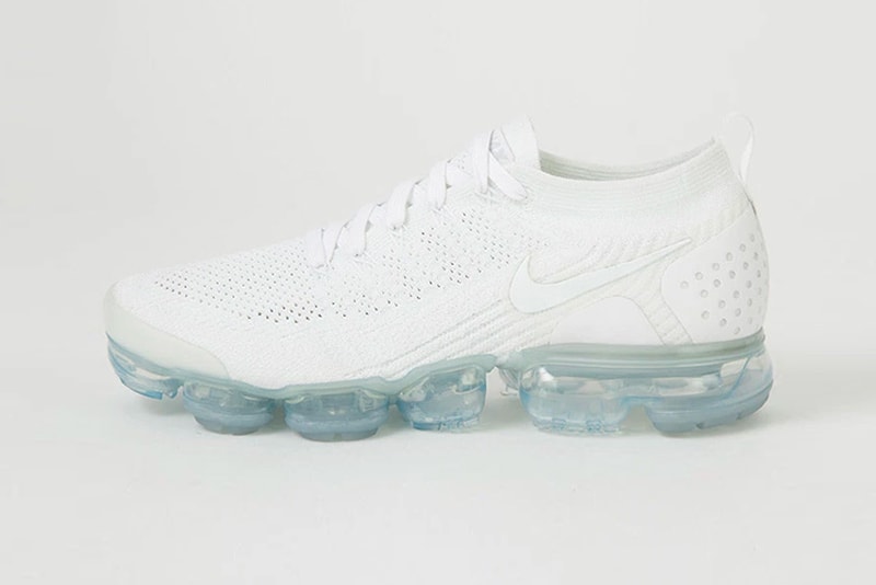 Nike Air VaporMax Flyknit 2.0 "Triple White" release spring swoosh