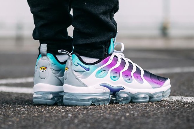 Nike tn vapormax on feet Clearance