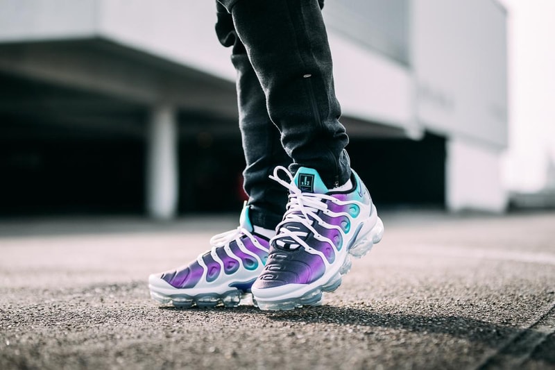 pink yellow vapormax plus finish line