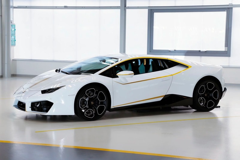 Pope Francis Lamborghini Huracan Auction price purchase 2018 sports car charity