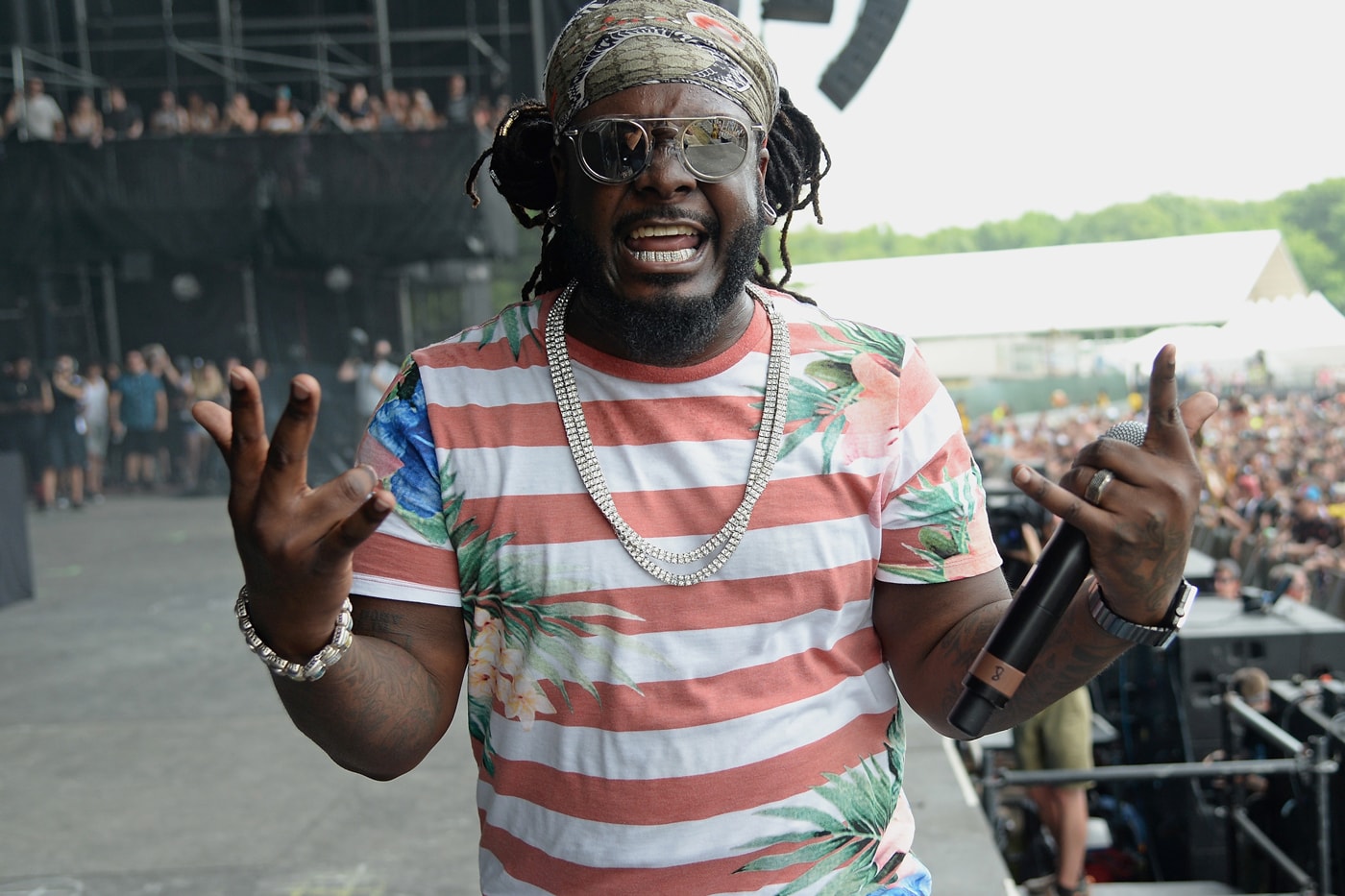 t-pain-look-at-me-video