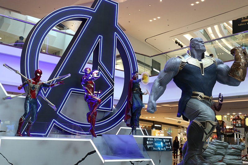 Marvel Studios Avengers Infinity War Hong Kong Exhibition Guardians of the Galaxy Spider-Man Ironman Thor Starlord War Machine Groot Thanos Black Widow Black Panther Gauntlet Hulk Buster Rocket Racoon Festival Walk Full Look