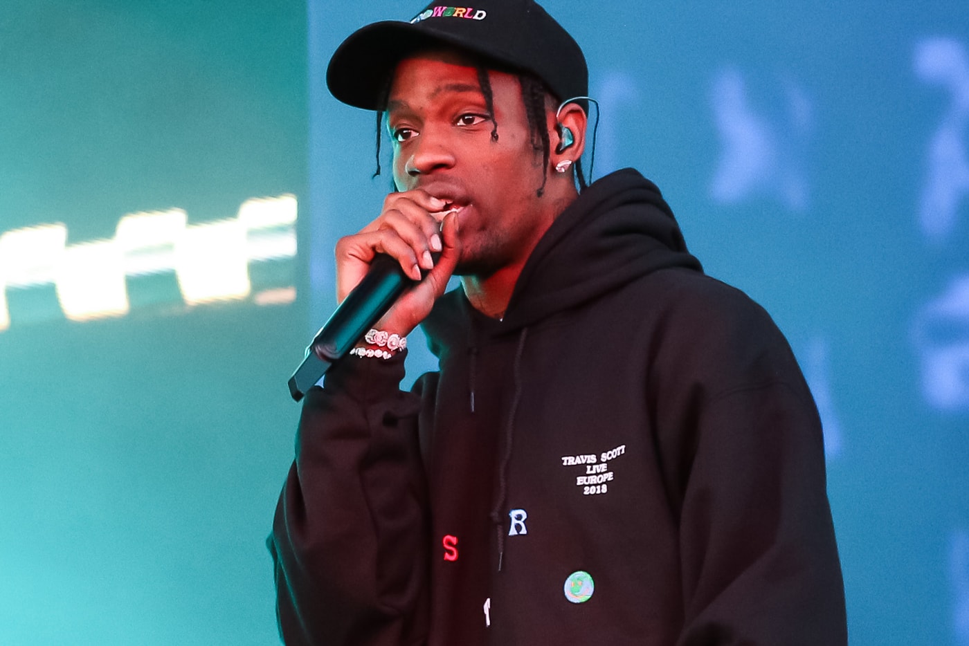 Travis Scott Surprise Astroworld Birthday Party Six Flags Kylie Jenner Stormi Califronia La Flame