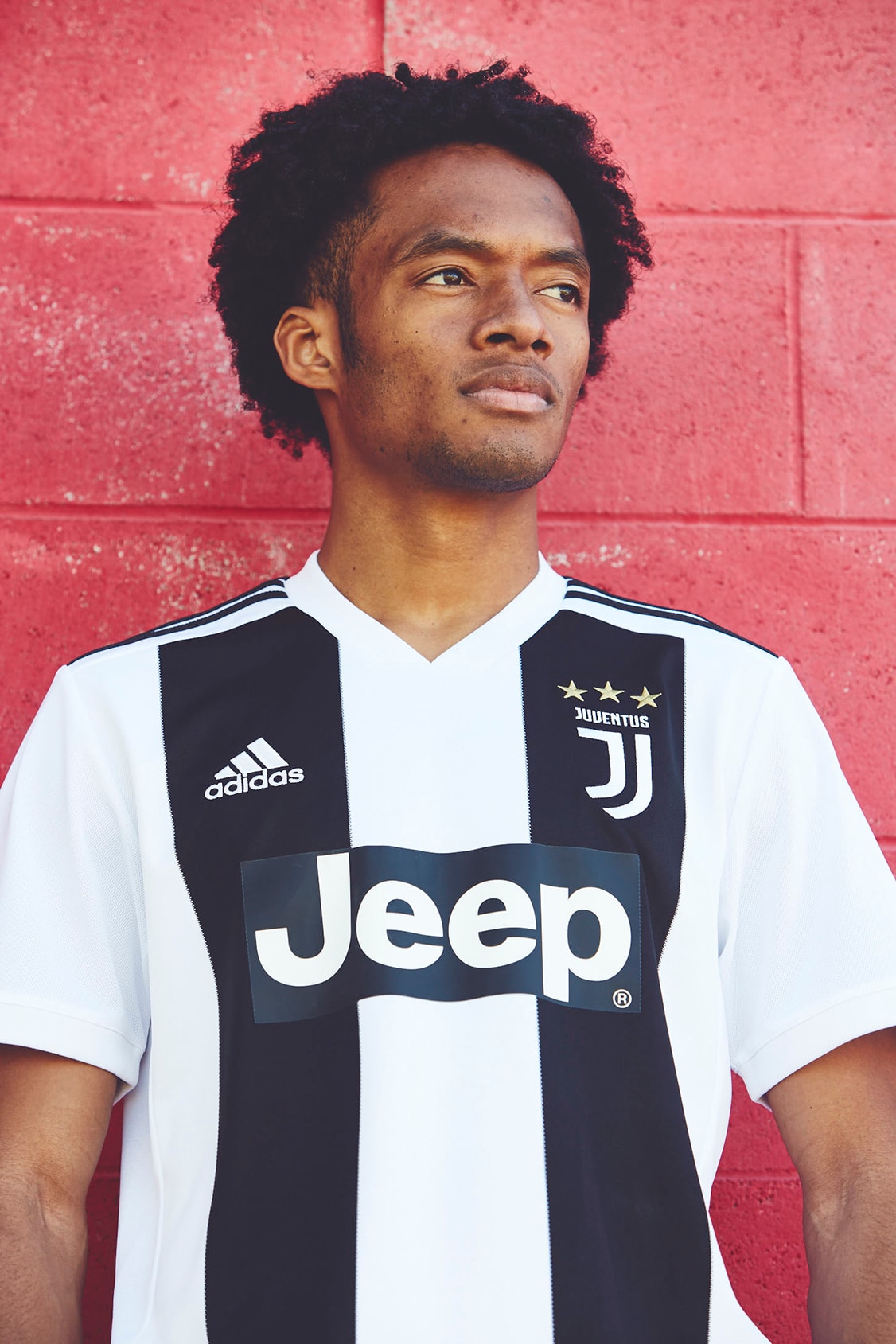 adidas Football Juventus Home Kit Black White Stripes 3 Stars Jeep Sponsor Serie A 2018/9 History Juve