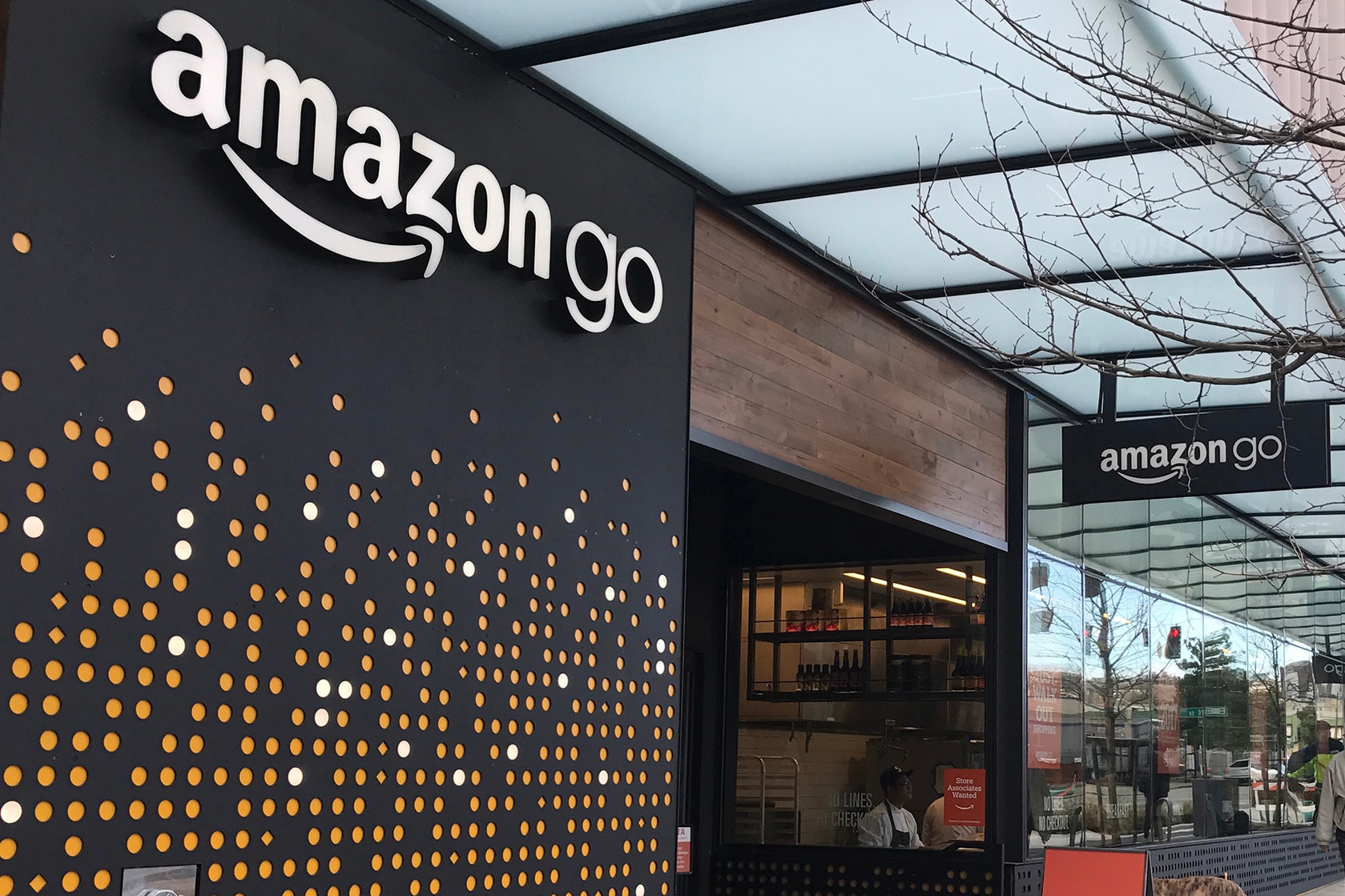 Amazon Go Arriving Chicago San Francisco Grocery Store Online Retailer Purchase Products Cashier Checkout Station