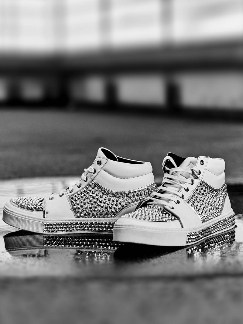 Balmain Olivier Rousteing resort 2019 collection runway lookbook sneaker menswear