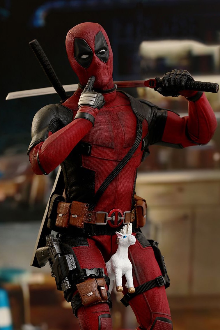 hot toys deadpool 2 collectible action figure