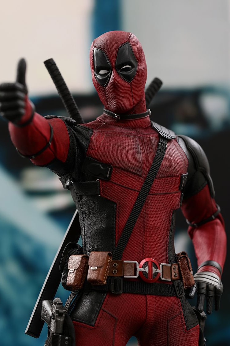 hot toys deadpool 2 collectible action figure