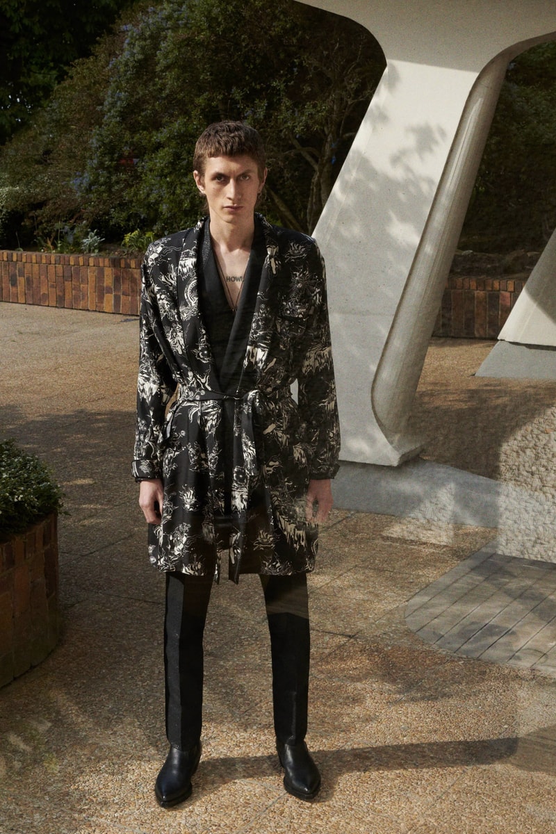 Givenchy Resort 2019 collection Clare Waight Keller runway look sport