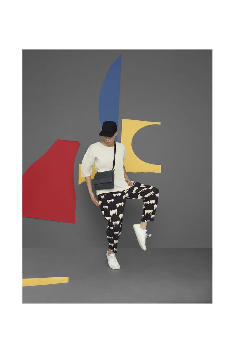 HOMME PLISSÉ ISSEY MIYAKE Fall Winter 2018 collection Lookbook jackets pants sweaters