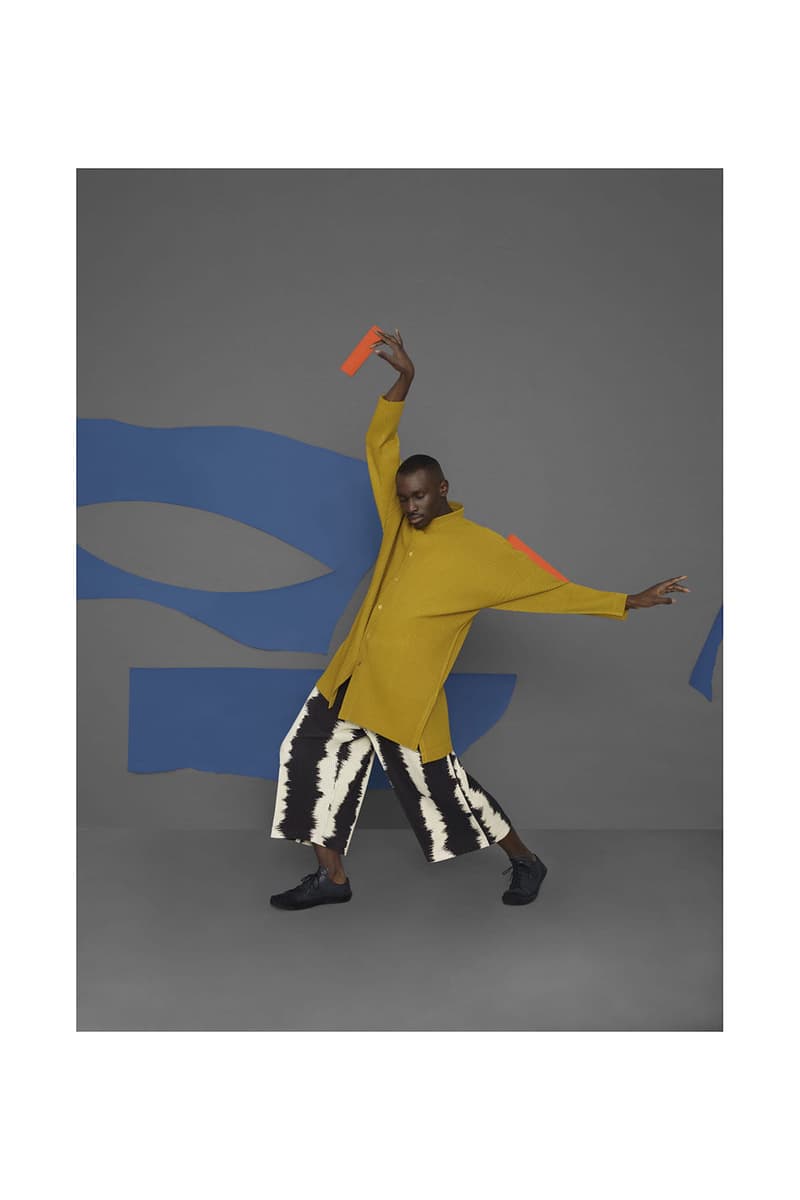 HOMME PLISSÉ ISSEY MIYAKE Fall Winter 2018 collection Lookbook jackets pants sweaters