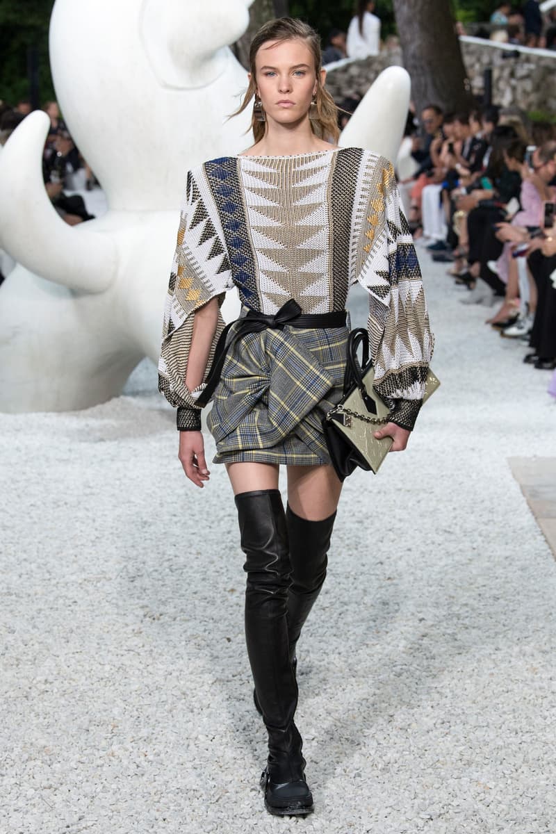 Louis Vuitton Resort 2019 Collection Show nicolas ghesquiere womanswear grace coddington accessories sneaker boots sunglasses