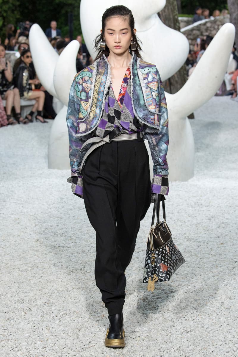 Louis Vuitton Resort 2019 Collection Show nicolas ghesquiere womanswear grace coddington accessories sneaker boots sunglasses