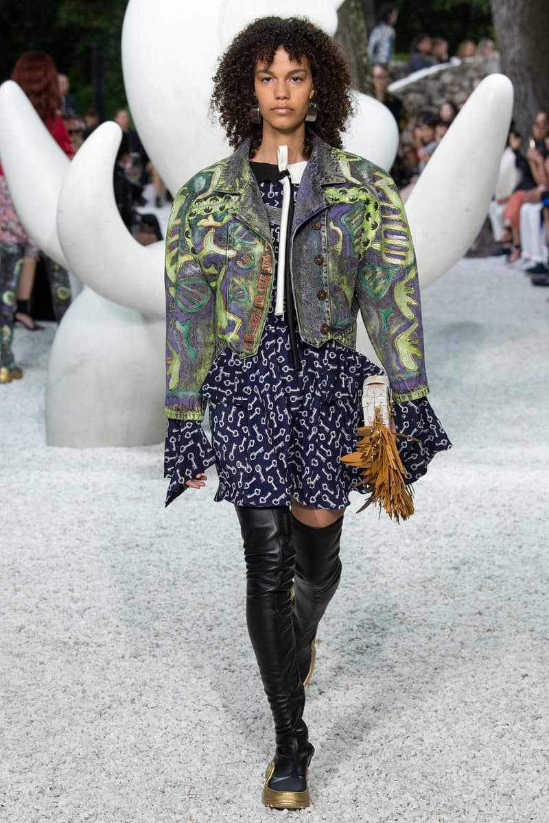 Louis Vuitton Resort 2019 Collection Show nicolas ghesquiere womanswear grace coddington accessories sneaker boots sunglasses