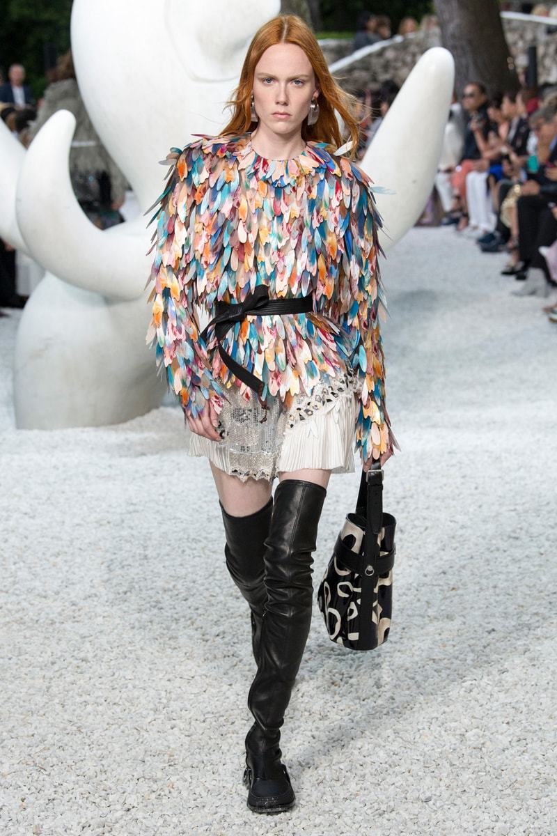 Louis Vuitton Resort 2019 Collection Show nicolas ghesquiere womanswear grace coddington accessories sneaker boots sunglasses