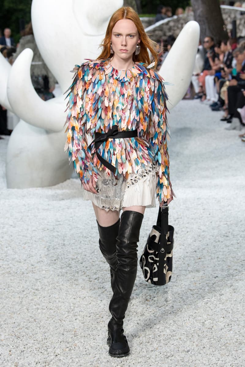 Louis Vuitton Resort 2019 Collection Show nicolas ghesquiere womanswear grace coddington accessories sneaker boots sunglasses