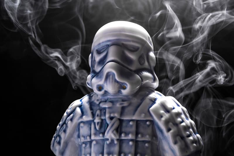 YEENJOY Studio Incense Chamber Stormtrooper English Bulldog Set hbx purchase available now