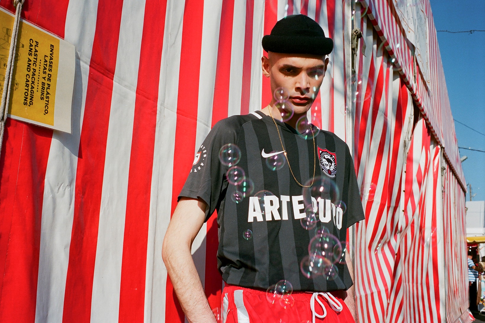 24 Kilates Nike Football Jersey Collaboration Arte Puro Black Grey Red Release Details Information World Cup 2018 FIFA