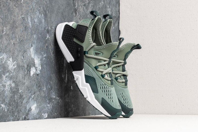 Nike Introduces the Air Huarache Drift Breathe sand clay green purchase release price sneaker