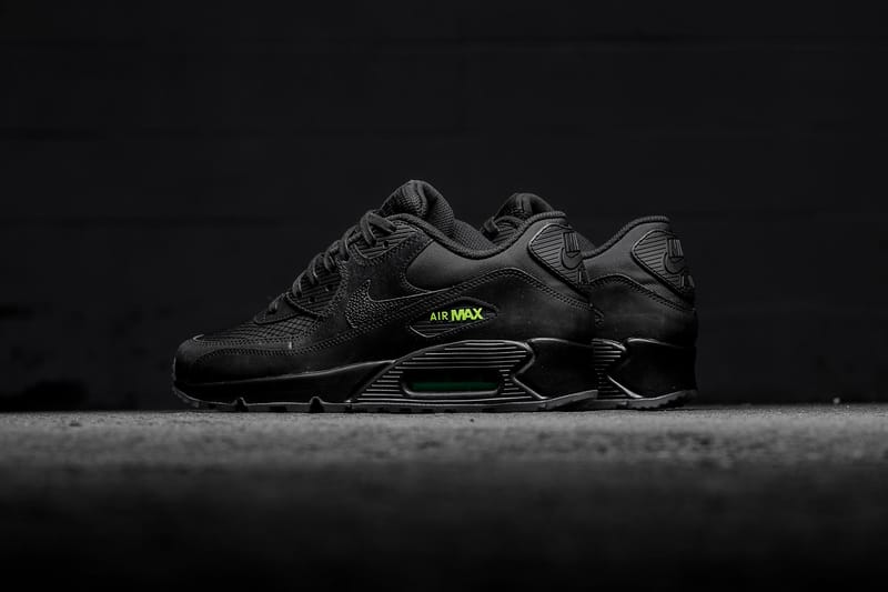 nike air max black 2018