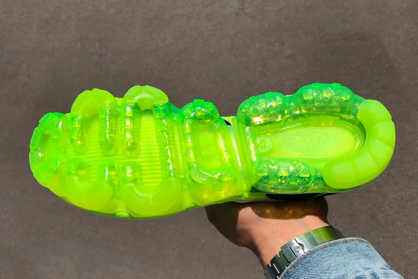 Nike Air VaporMax Flyknit 2 Volt First Look Release date purchase neon yellow sneaker